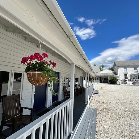 Yardarm Motel Searsport Exterior photo